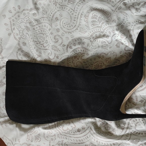 Antonio Melani black suede boots - Picture 8 of 8